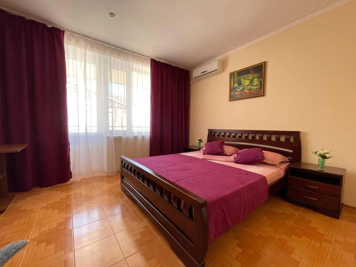 Hotel Natali Zatoka Kültér fotó