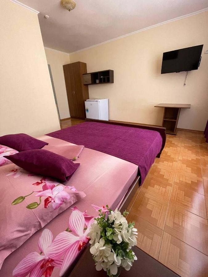 Hotel Natali Zatoka Kültér fotó