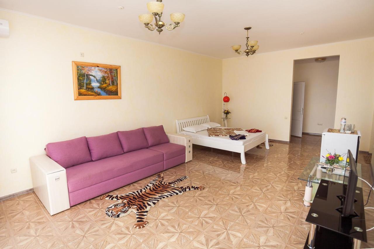 Hotel Natali Zatoka Kültér fotó